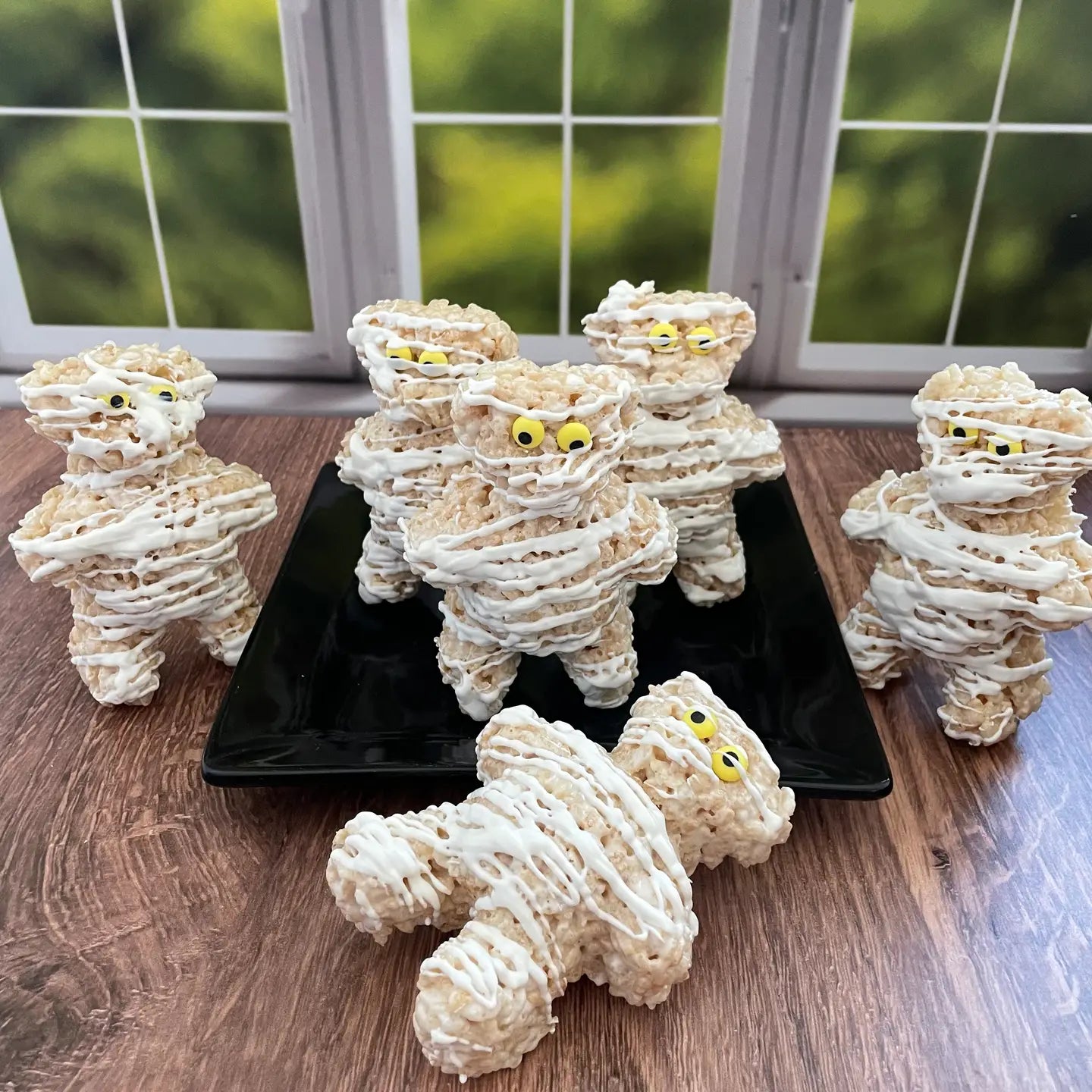 Halloween "Mummy" Bear Rice Crispie Treat